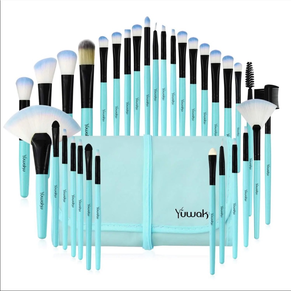 Yuwaku Blue Makeup Brush Set, 32pcs Premium Synthetic Brushes with Nylon Bag